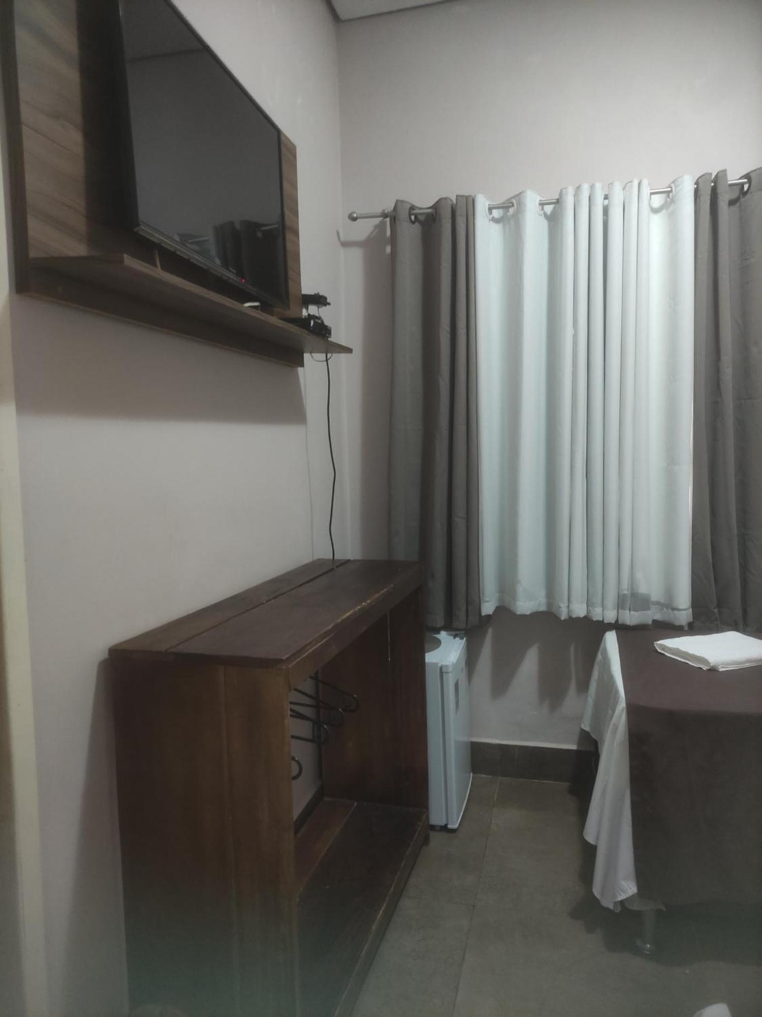 Pousada Da Gi Suites E Turismo Chapada dos Guimarães Eksteriør billede