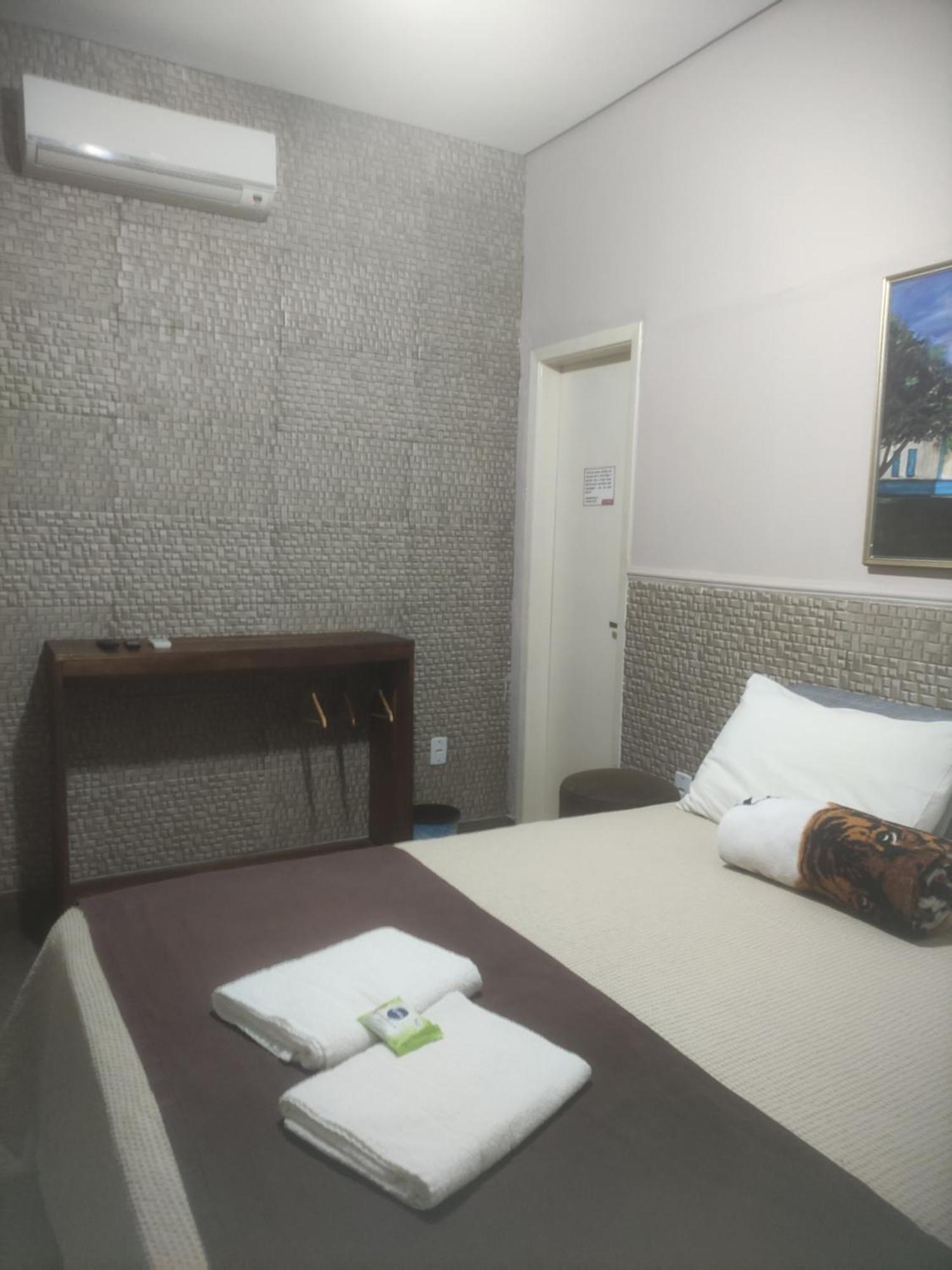 Pousada Da Gi Suites E Turismo Chapada dos Guimarães Eksteriør billede